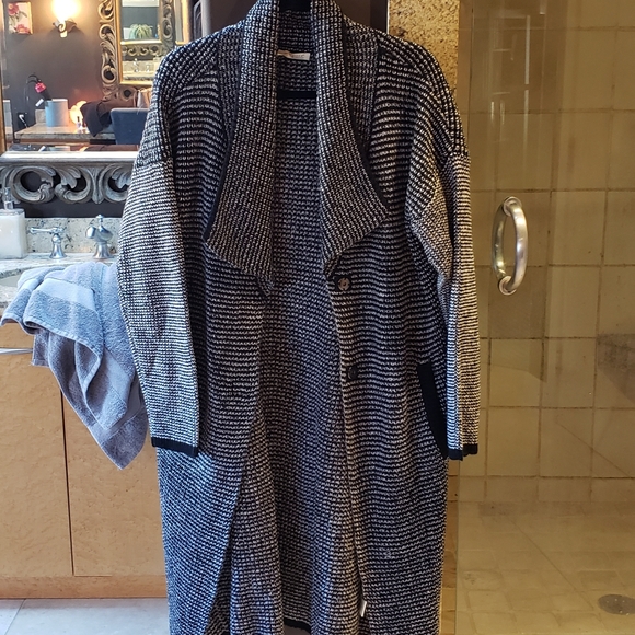 Lovestitch Cardigan - Picture 2 of 3